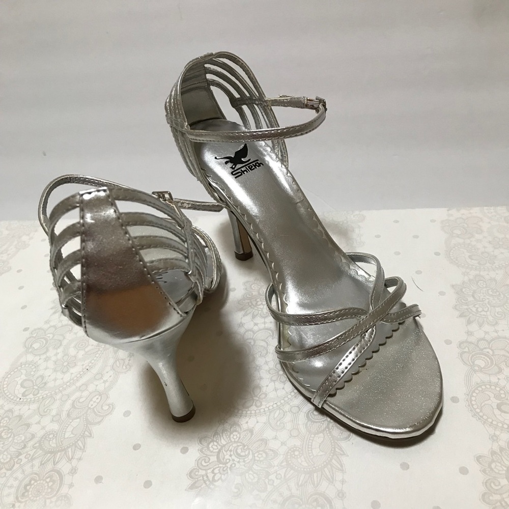 Shiekh Silver Soft Metallic Heels Sandals.